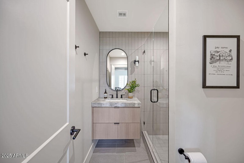 525 Bathroom
