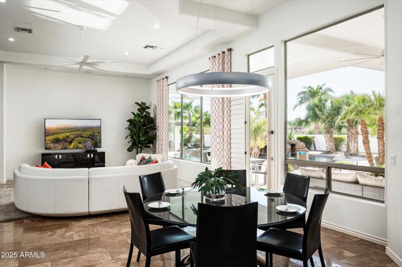 15-5901 E Mountain View Rd-15