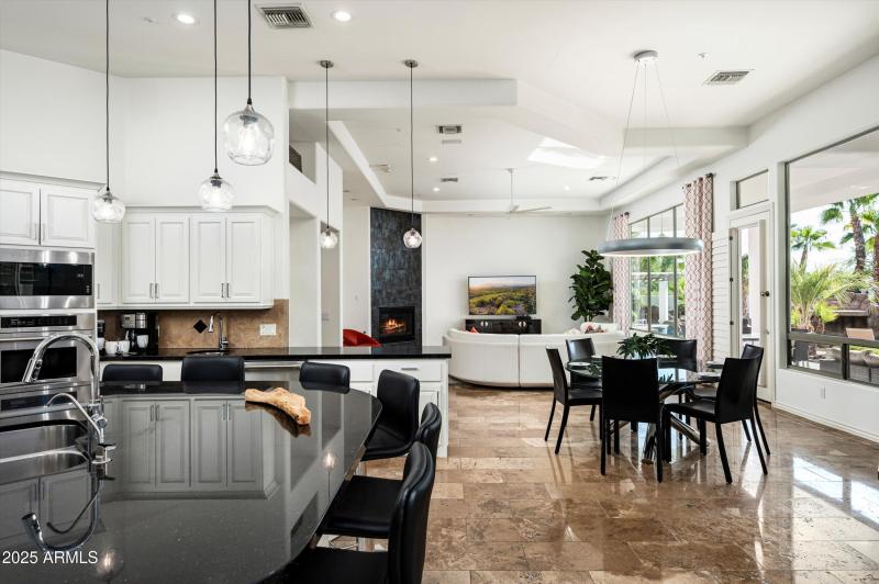 14-5901 E Mountain View Rd-14