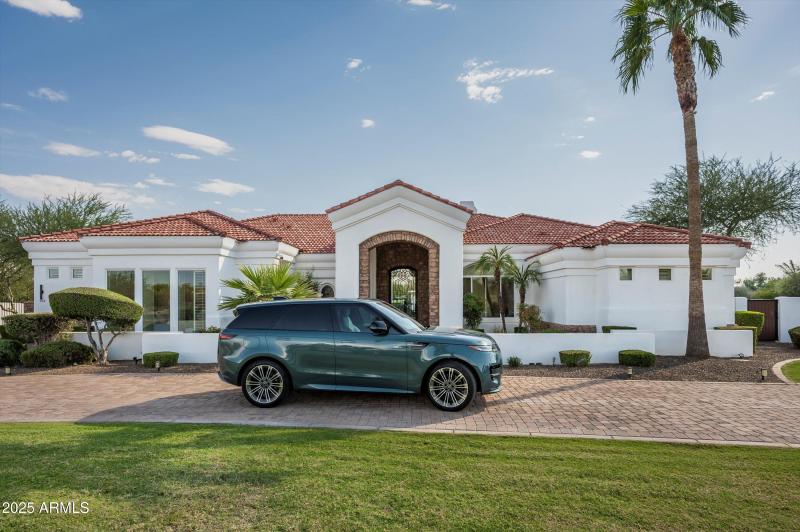 07-5901 E Mountain View Rd-7