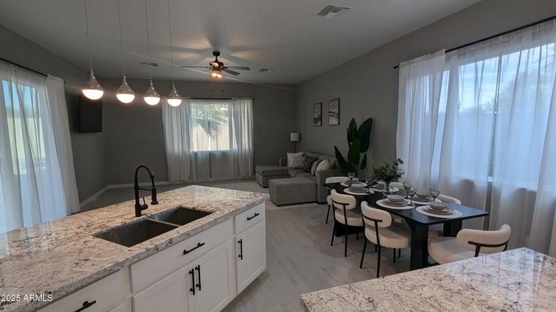 PXL_20250330_234241603