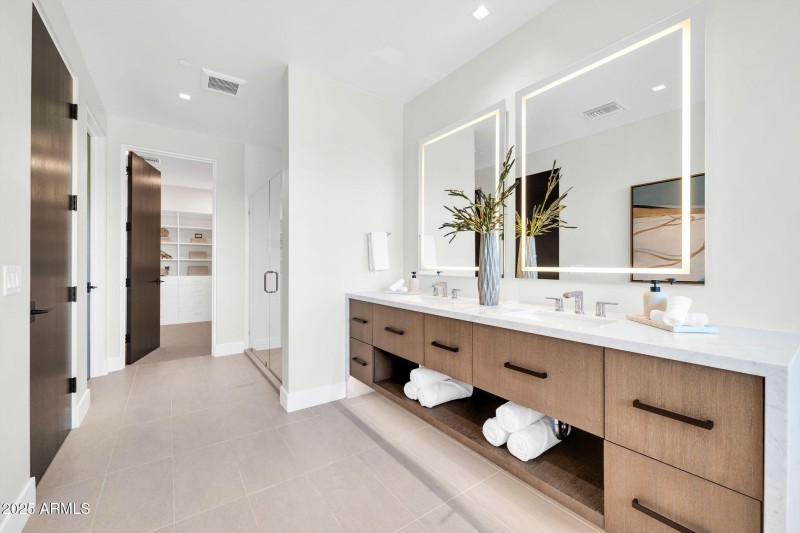 Luxury primary bathroom