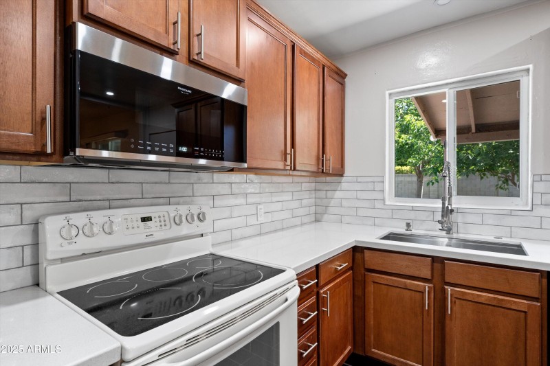 14-Kitchen