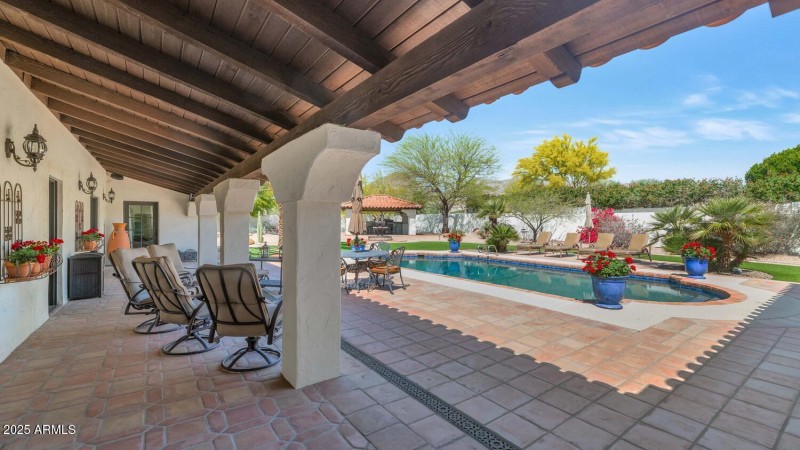 4726 E Sierra Vista Dr-large-021-020-TOD