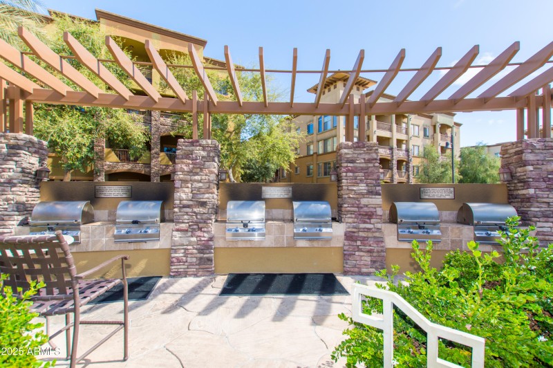 43 Pool 3 Grills