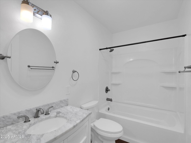 21-4337 E Wilshire Dr-21