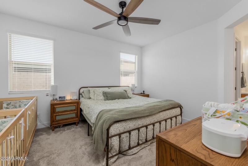 18)MASTER BED