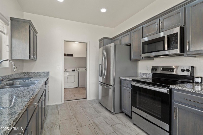 11-Kitchen
