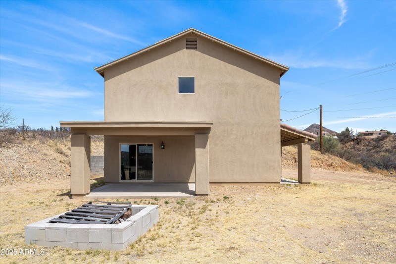 30-Back Patio & Yard