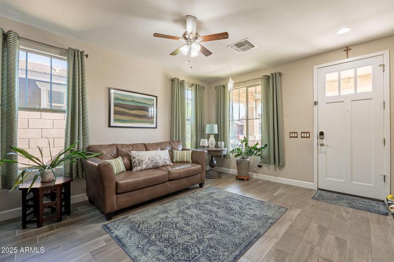 5-web-or-mls-Girard-5