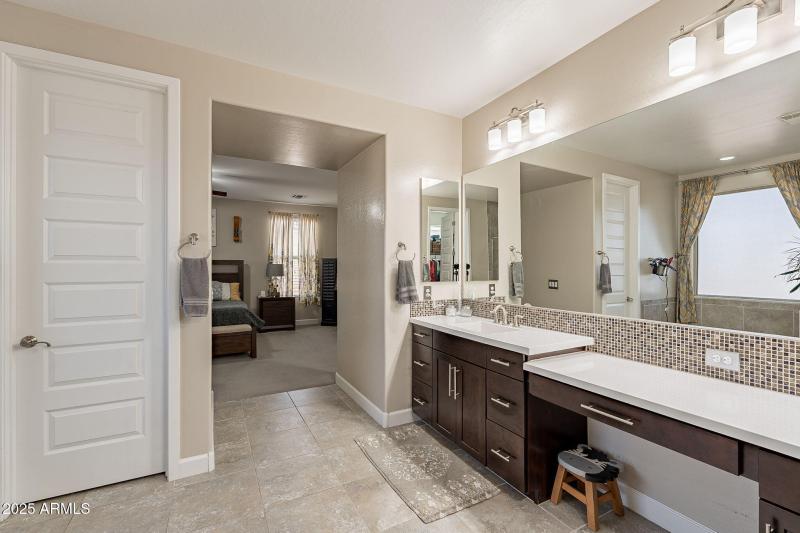 33-web-or-mls-Girard-33