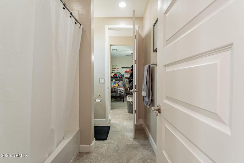 40-web-or-mls-Girard-40
