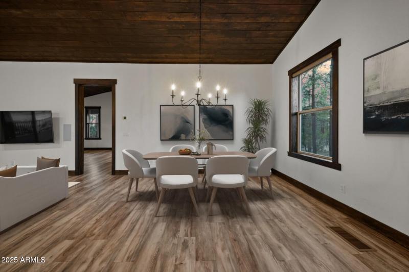 Majectic Elk Dining Staged