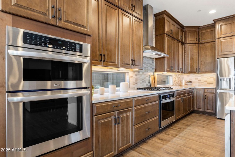 3 Ovens