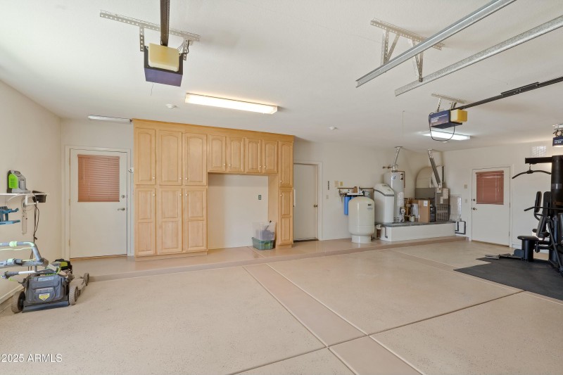 Garage 26