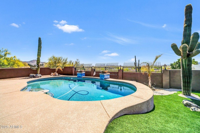 3335 W Carriage Dr-41