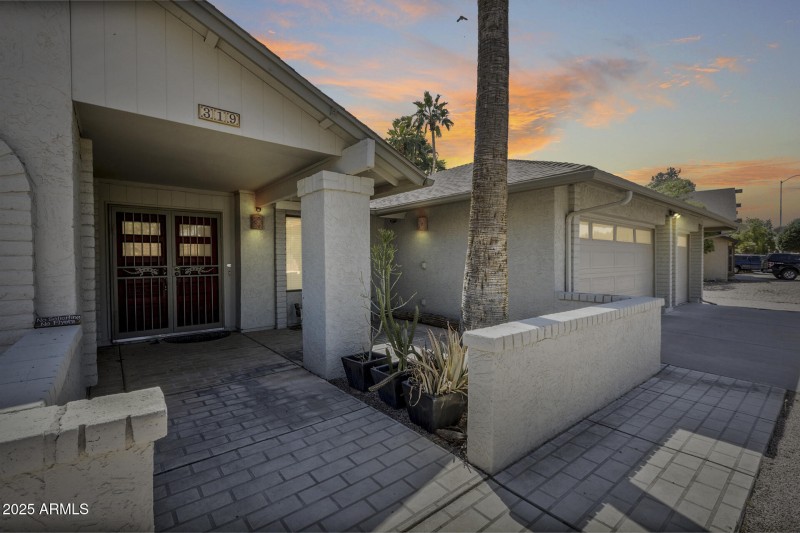 Virtual Twilight - Front view