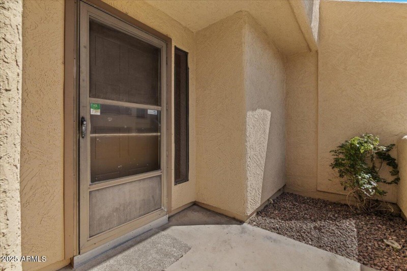 05-Front entry