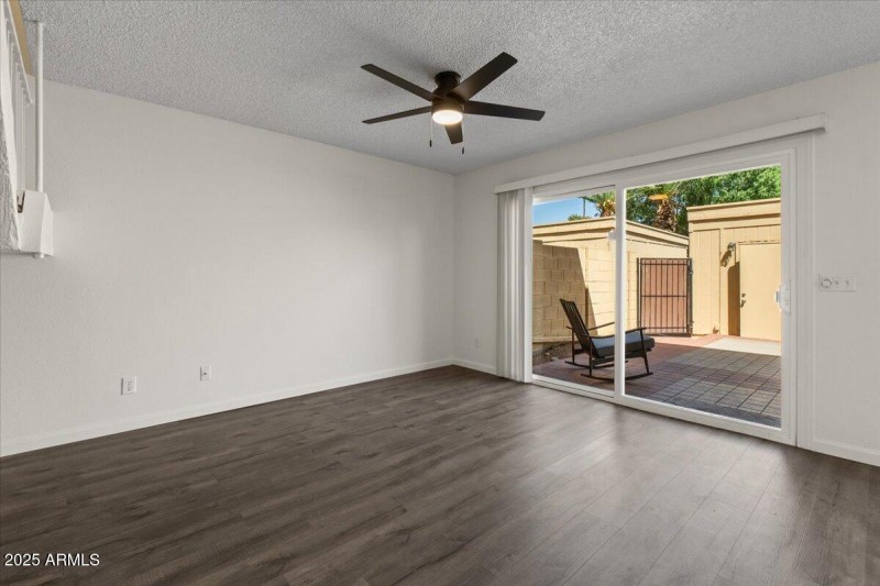 12-Family Room