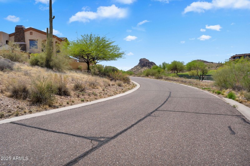 4-web-or-mls-Vista-04