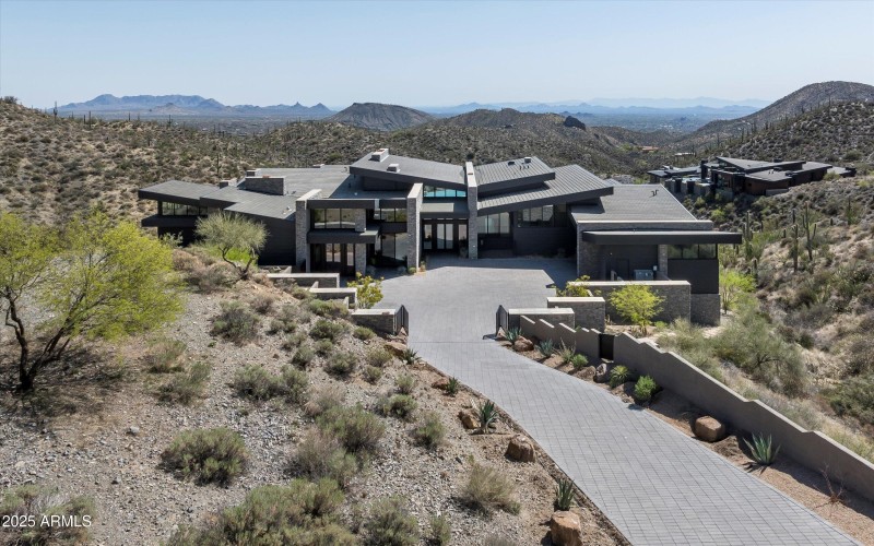 110-9643 E Cintarosa Pass-109