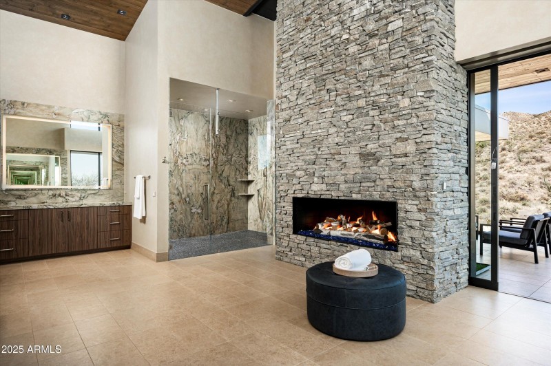 Primary Suite Bathroom