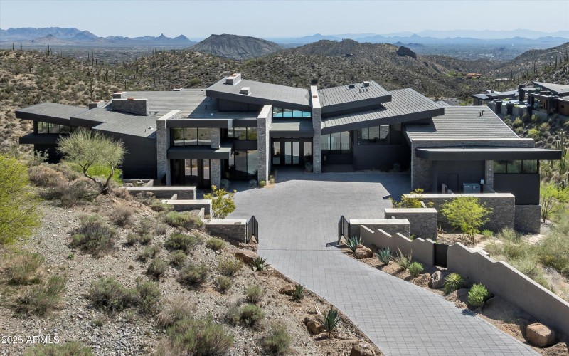 012-9643 E Cintarosa Pass-12