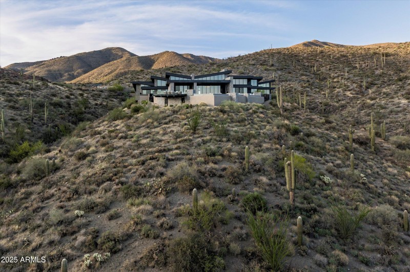 010-9643 E Cintarosa Pass-10