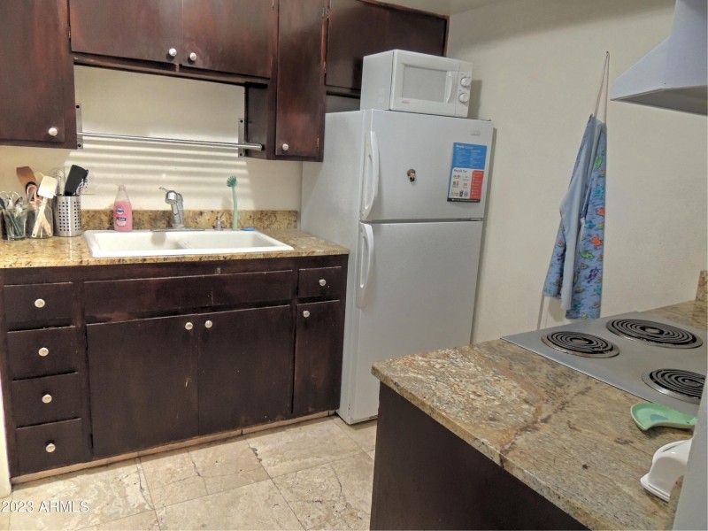 Kitchen 2
