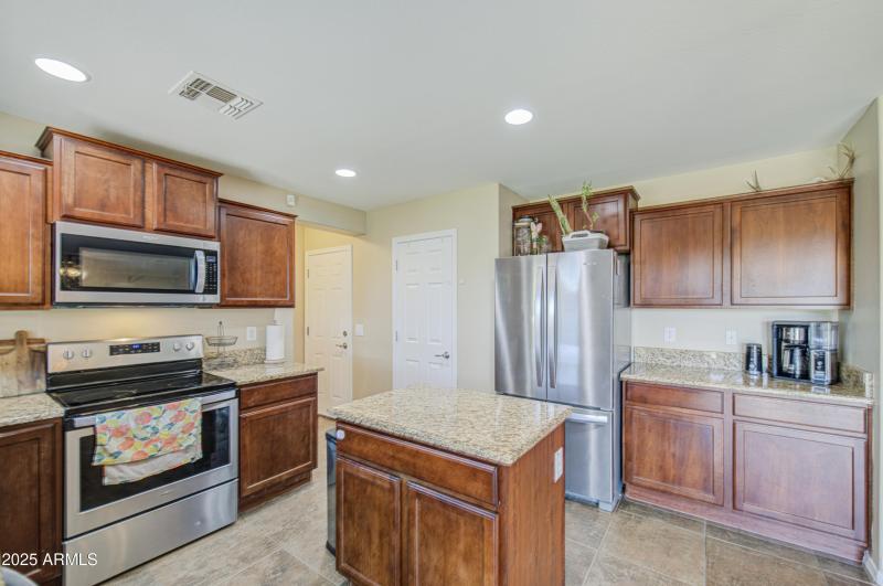 Kitchen 4