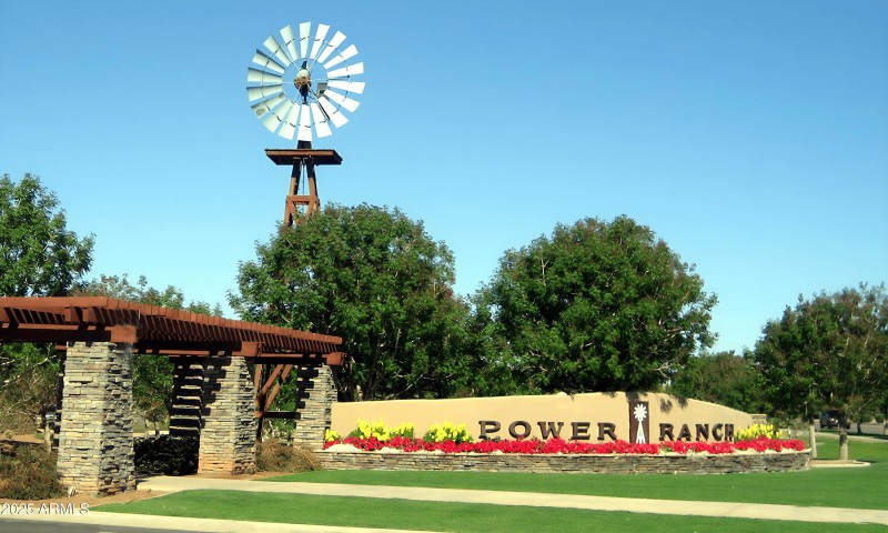 Power Ranch Windmill (wecompress.com)