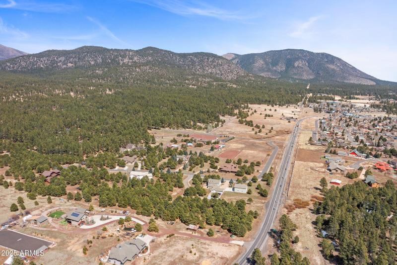 013_2705_w_creighton_dr-13_123