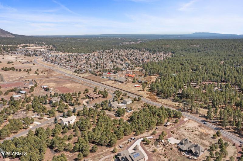 014_2705_w_creighton_dr-14_555