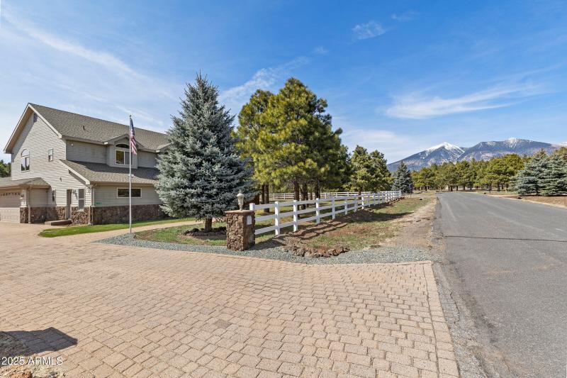 020_2705_w_creighton_dr-20_48