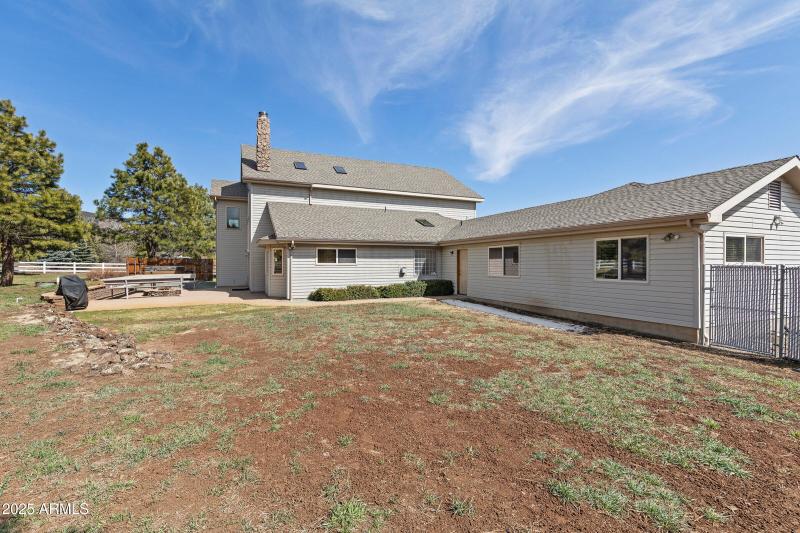 068_2705_w_creighton_dr-68_156