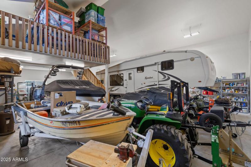 072_2705_w_creighton_dr-72_573