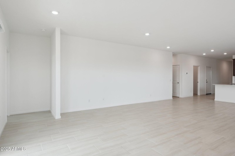 9-web-or-mls-25425-w-graham-trl-lot-313-