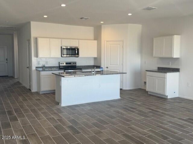 495 Kitchen