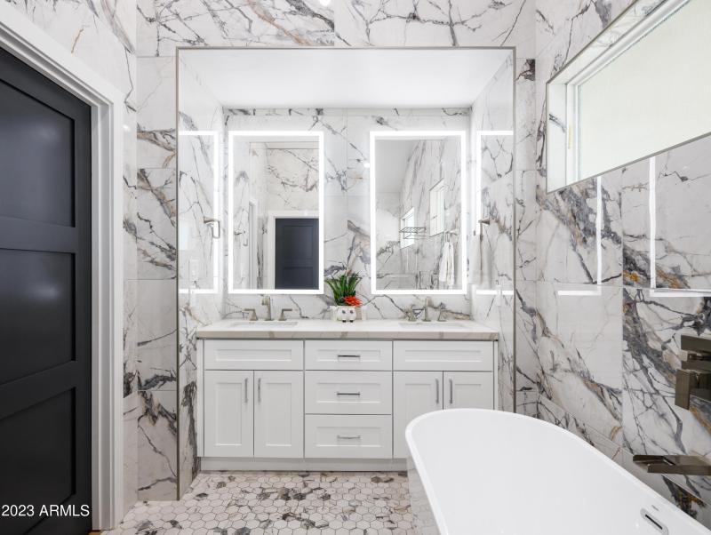 PROPERTYIMAGECO_8837ELupineAve_WEB-10