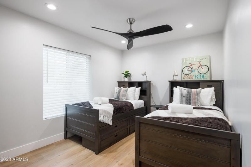 PROPERTYIMAGECO_8837ELupineAve_WEB-18