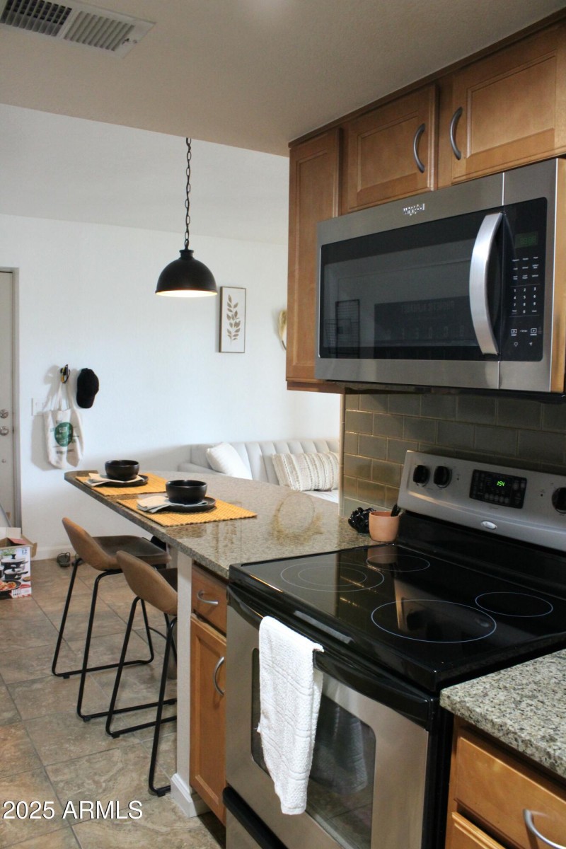 Kitchen 02