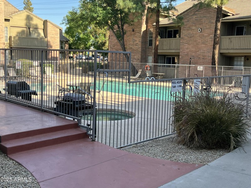 Pool East 02