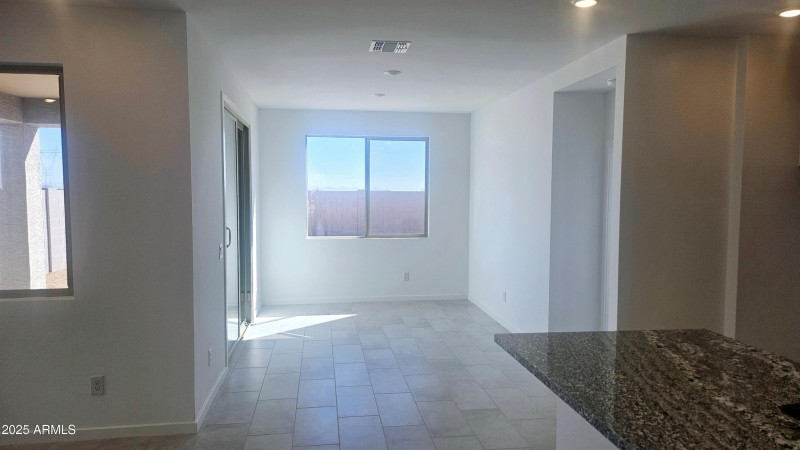 Frontera Lot 143 Diningroom