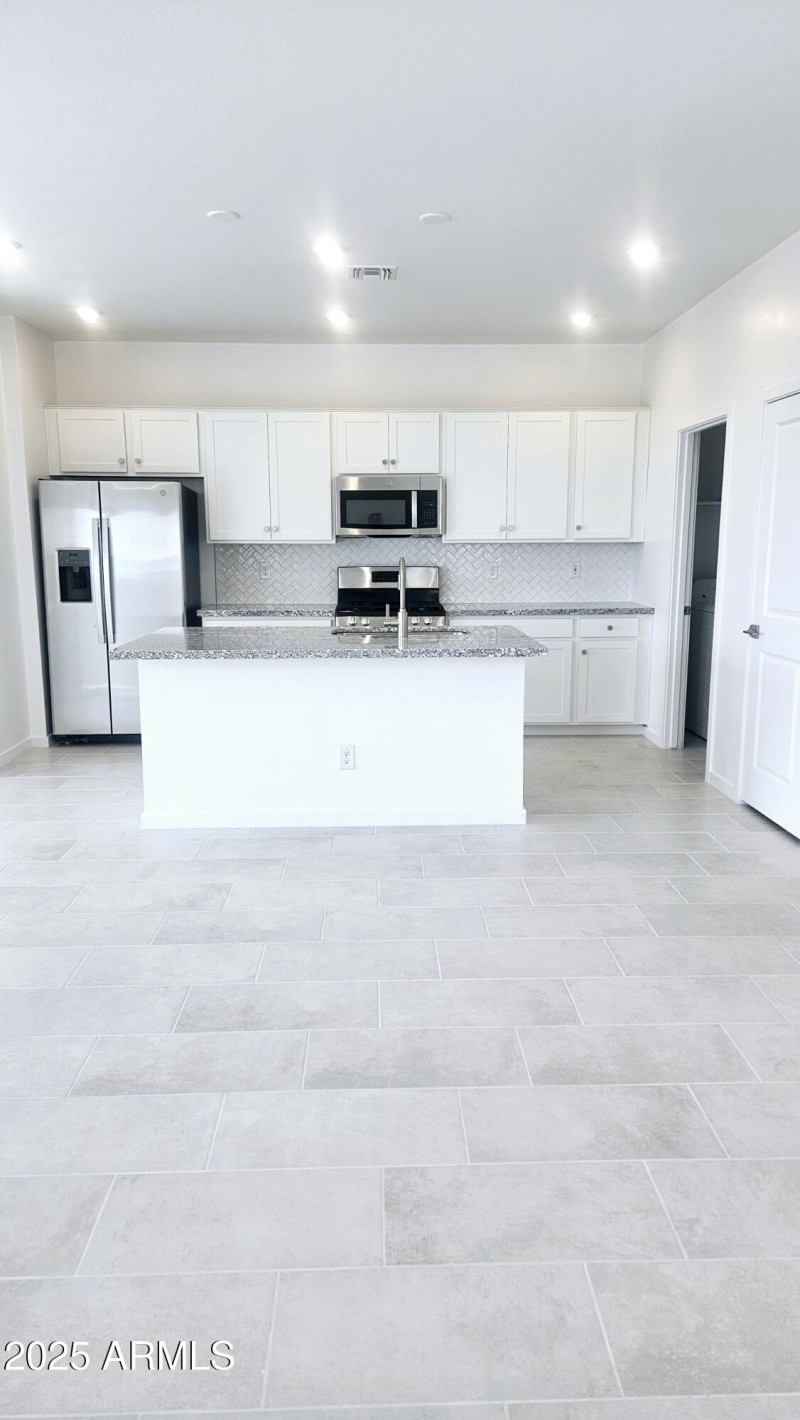 Frontera Lot 143 Kitchen 2