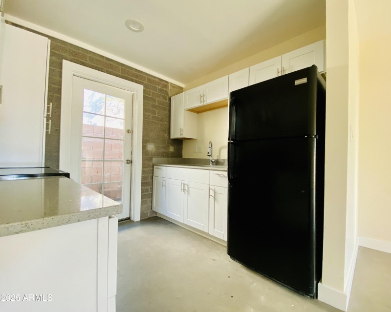 Avalon Unit 1 - Kitchen 2