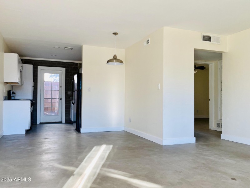 Avalon Unit 1 - Living Area