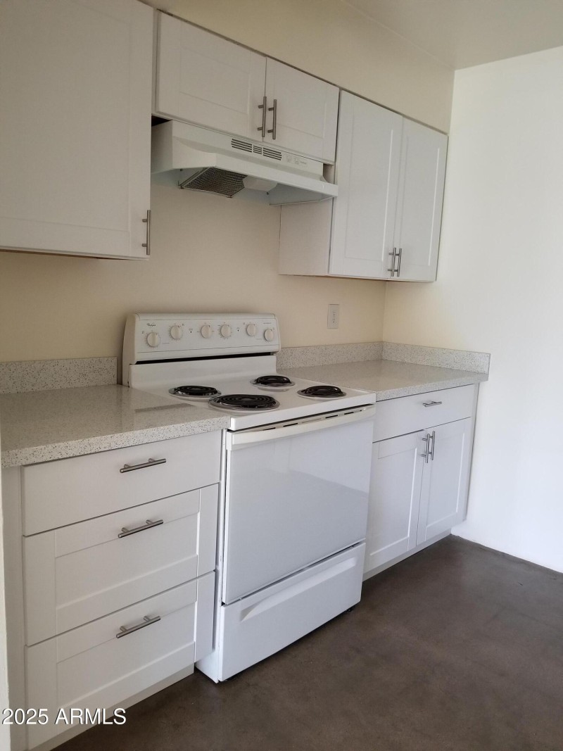 Avalon Unit 4 - Kitchen 1