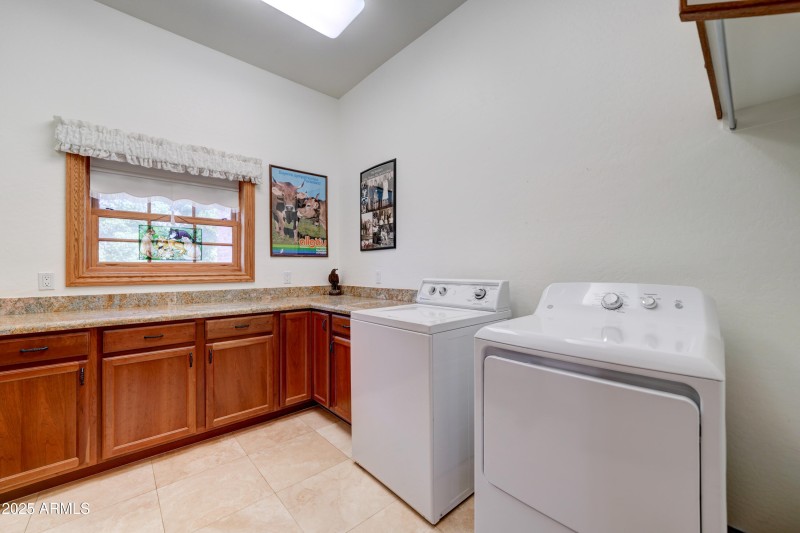 424 E Lehi-47