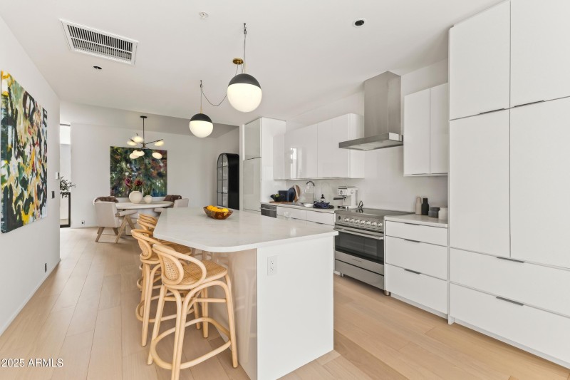 Kitchen & Dining Room