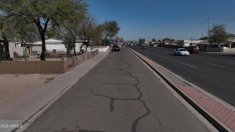 Access Road_Facing North